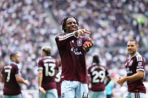 “Aston Villa”nın yarımmüdafiəçisi Çempionlar Liqasının nadir rekordunu təkrarlayıb