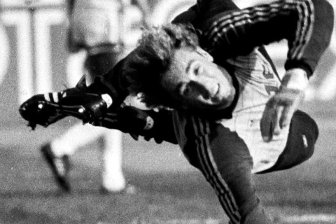“Dinamo”nun sabiq qapıçısı ilk dəfə “Neftçi” ilə bağlı müəmmalı hadisənin detallarını açıqlayıb - FOTO