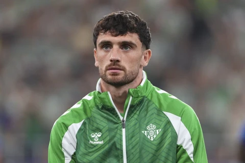 “Mançester Yunayted” və “Tottenhem”in transfer planına “Betis”dən 100 milyonluq maneə