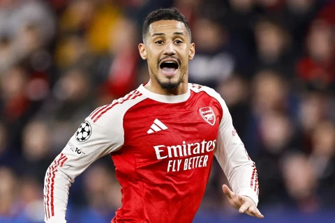 “Arsenal” Salibaya görə komanda şəklini yenidən çəkdirəcək