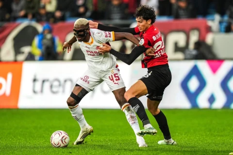 Türkiyə Superliqasında dramatik qələbələr: “Qalatasaray” liderliyini qorudu - YENİLƏNİR