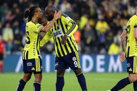 “Fənərbağça”dan inamlı qələbə, “Qalatasaray” və “Amedspor” tək qolla qalib gəldi