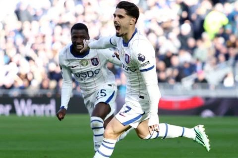 “Everton” çempionatda ilk məğlubiyyətini aldı - VİDEO