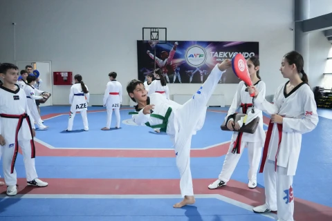 Сборная Азербайджана по таэквондо завершила сборы перед чемпионатом Европы - ФОТО