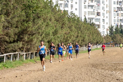 Kros qaçışı üzrə Azərbaycan çempionatının qalibləri müəyyənləşdi - FOTO