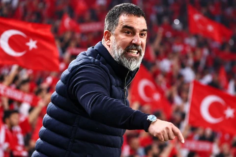 Arda Turan Türkiyə millisi ilə bağlı qərarını açıqladı