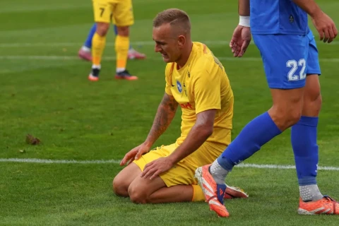 Renat Dadaşovun komandası səfərdə ağır məğlubiyyətə uğradı
