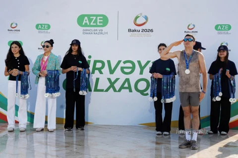 Bakıda “Zirvəyə birlikdə qalxaq” yürüşü keçirildi - FOTO