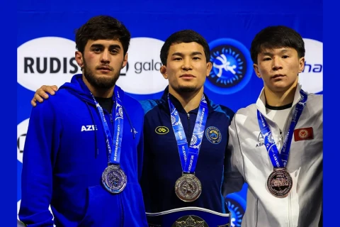 Elmir Əliyev dünya çempionluğunu niyə əldən verdiyini açıqladı