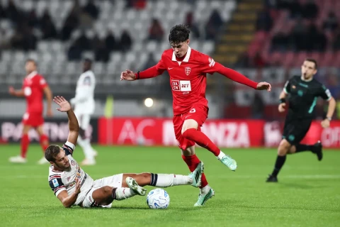 “Monza” “Kalyari”nin məğlubiyyətsiz seriyasına son qoydu