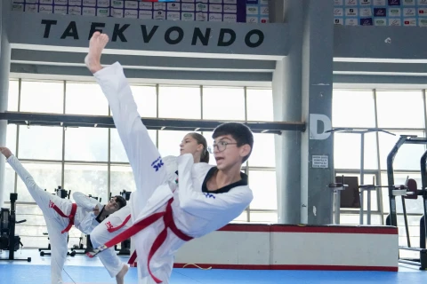 Azərbaycan Taekvondo Federasiyası dan imtahanı keçirib - FOTO