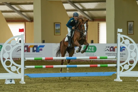 В Баку состоялся чемпионат Азербайджана по конкуру