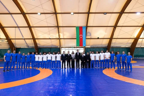 Азербайджан объявил состав на чемпионат мира по борьбе - ФОТО