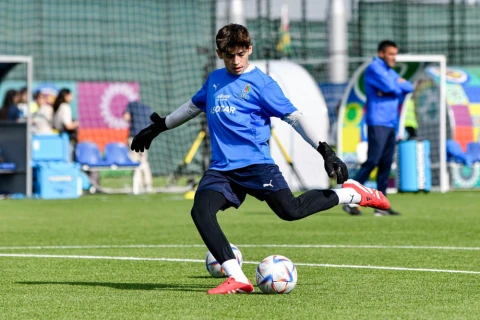 Futbol üzrə U-16 millimiz Hövsan Yarış Kompleksində ilk məşqinə çıxıb - FOTO