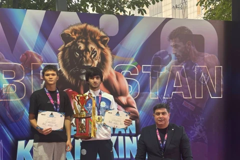 Kikboksçularımız Daşkənddə 38 medal qazandılar - FOTO
