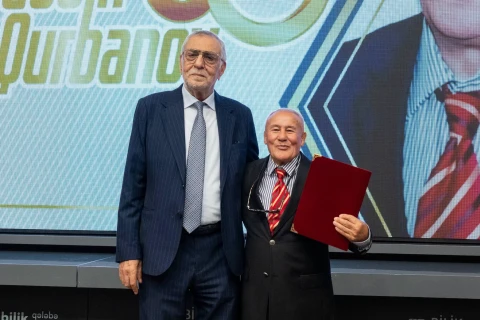 Azərbaycan güləşinin tanınmış simasının 80 illik yubileyi qeyd olundu