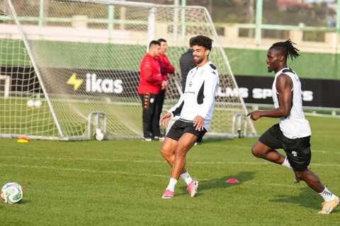 “Neftçi” “Turan Tovuz”la oyun öncəsi son məşqini keçirdi