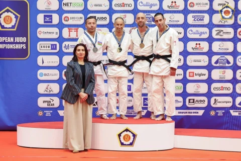Veteran cüdoçularımız Avropa çempionatında daha iki medal qazanıblar - FOTO