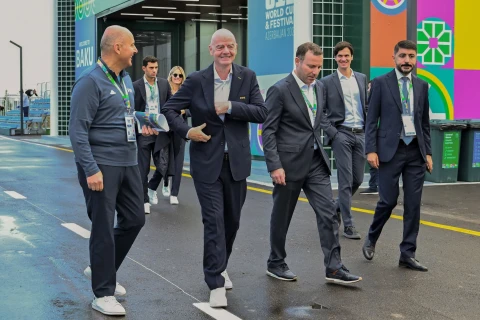 FIFA prezidenti Hövsan Yarış Kompleksini ziyarət edib - FOTO/VİDEO
