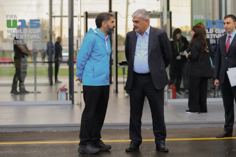 FIFA prezidenti Hövsan Yarış Kompleksini ziyarət edib - FOTO/VİDEO