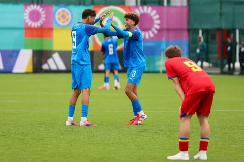 AFFA prezidenti FIFA U-15 Dünya Çempionatı və Festivalı çərçivəsində millimizin növbəti oyununu izləyib - FOTO