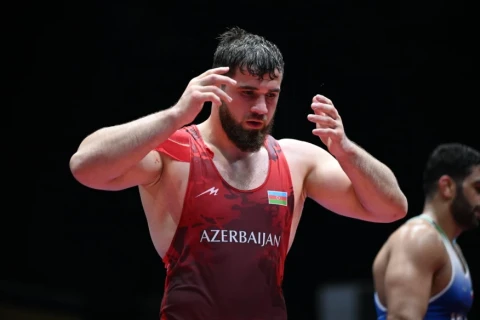 Murad Əhmədiyev dünya çempionatına böyükhesablı qələbə ilə başlayıb - YENİLƏNİR + FOTO