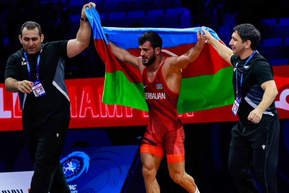 Sənan Süleymanov 15 illik seriyaya son qoydu: Azərbaycan yenidən olimpiya çəkisində dünya çempionu oldu - İDMAN.BİZ-in TƏHLİLİ