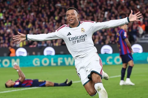 Mbappe “El-Klasiko”da dubl edərək “Real Madrid”də 100-cü qolunu vurdu