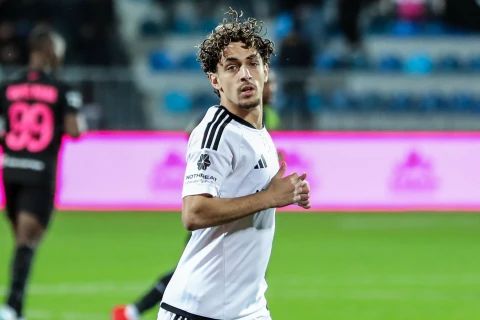 Jali Muaddib: “Çempionluq uğrunda iki komanda mübarizə aparacaq”