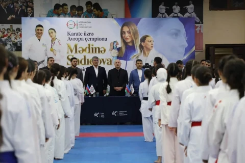 Bakıda 200-dən çox qadın karateçinin iştirakı ilə seminar keçirilib - FOTO