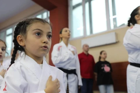 Bakıda 200-dən çox qadın karateçinin iştirakı ilə seminar keçirilib - FOTO