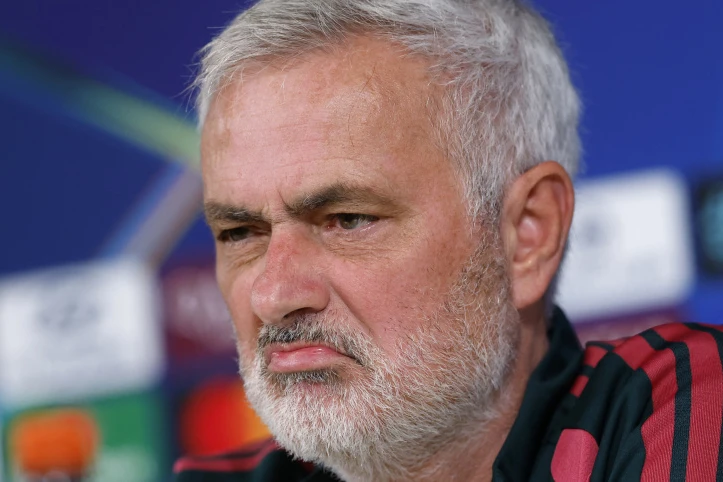 Mourinyo “Barselona” üzərində qələbədən sonra VAR-ı sərt tənqid etdi