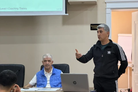 Atletika məşqçiləri üçün seminara start verilib - FOTO