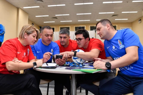 FIFA nümayəndələri Bakıda fiziki tərbiyə müəllimləri üçün seminar keçiriblər
