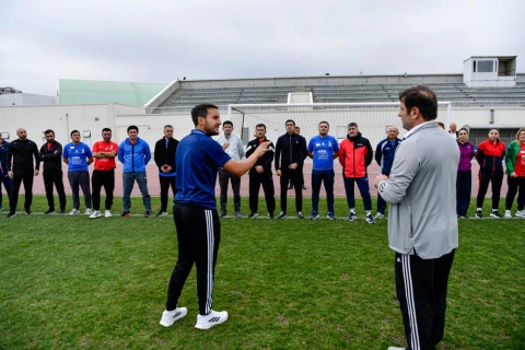 FIFA nümayəndələri Bakıda fiziki tərbiyə müəllimləri üçün seminar keçiriblər