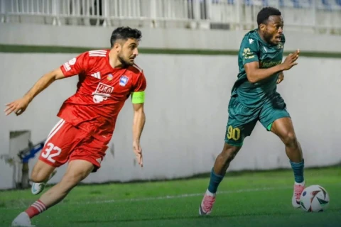 Azərbaycan Kubokunda kobud hakim səhvi - futbolçu iki sarı vərəqə ilə meydanda qalıb