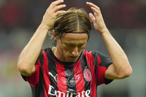 “Milan”ın məğlubiyyətindən sonra A Seriyasında yalnız üç yenilməz komanda qaldı