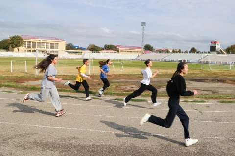 Naxçıvanda məktəblilər arasında atletika birinciliyi keçirilib - FOTO