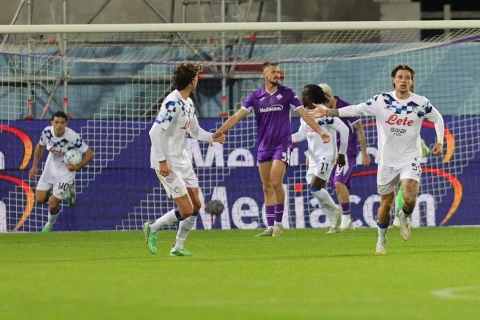 “Fiorentina” və “Atalanta” dörd qolluq matçda qalibi müəyyənləşdirə bilmədilər, “Frozinone”dən darmadağın