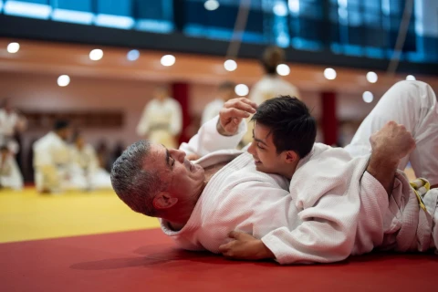 Olimpiya çempionu adaptiv cüdo məşqinə qatıldı - FOTO