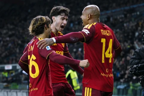 “Roma” “Udineze”ni darmadağın etdi - Yeddi qollu qarşılaşma