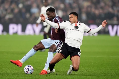 “Aston Villa” “Fulhem”lə heç-heçə etdi - qapıçının avtoqolu nəticəni müəyyənləşdirdi